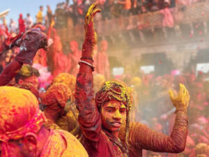Popular Holi Destinations in Major Cities