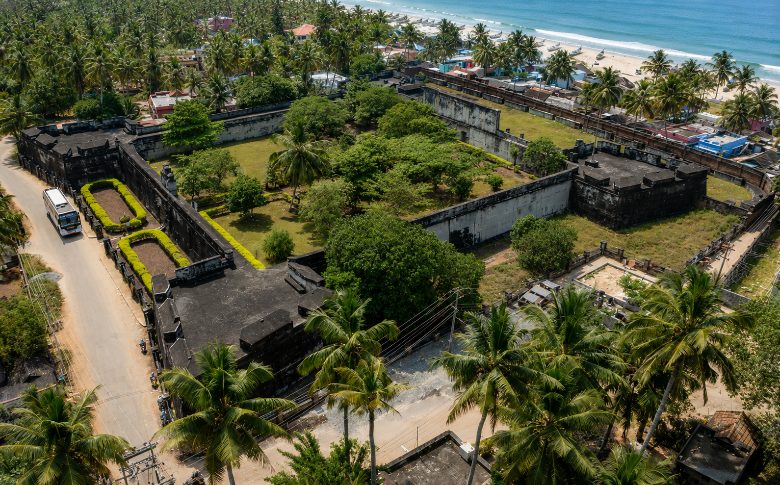 Anchuthengu Fort